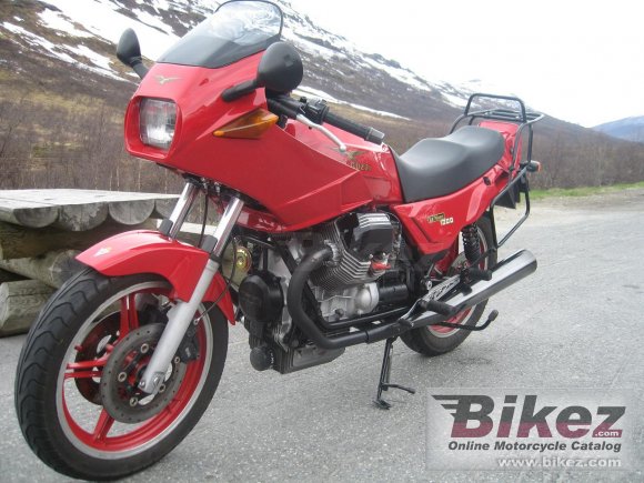 2004 Moto Guzzi V11 Le Mans photo